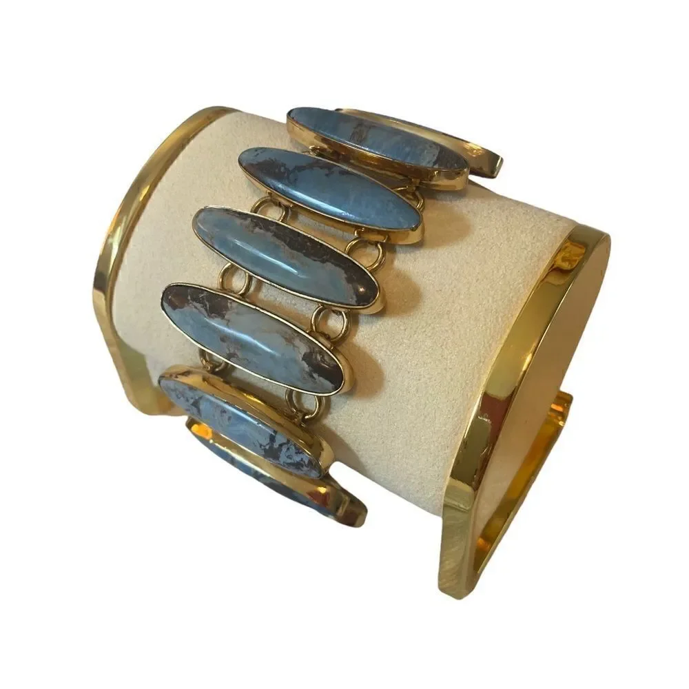 Charles Albert Handcrafted Rare Semi-Precious Agate Bracelet.